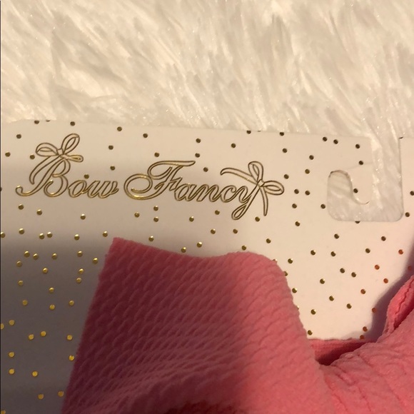 Bow Fancy brand bib, booties & hair bow set(3PCS) - Picture 4 of 5